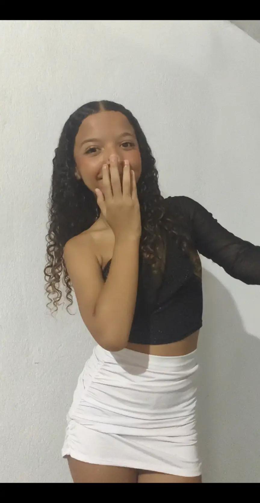@Mariahozana_