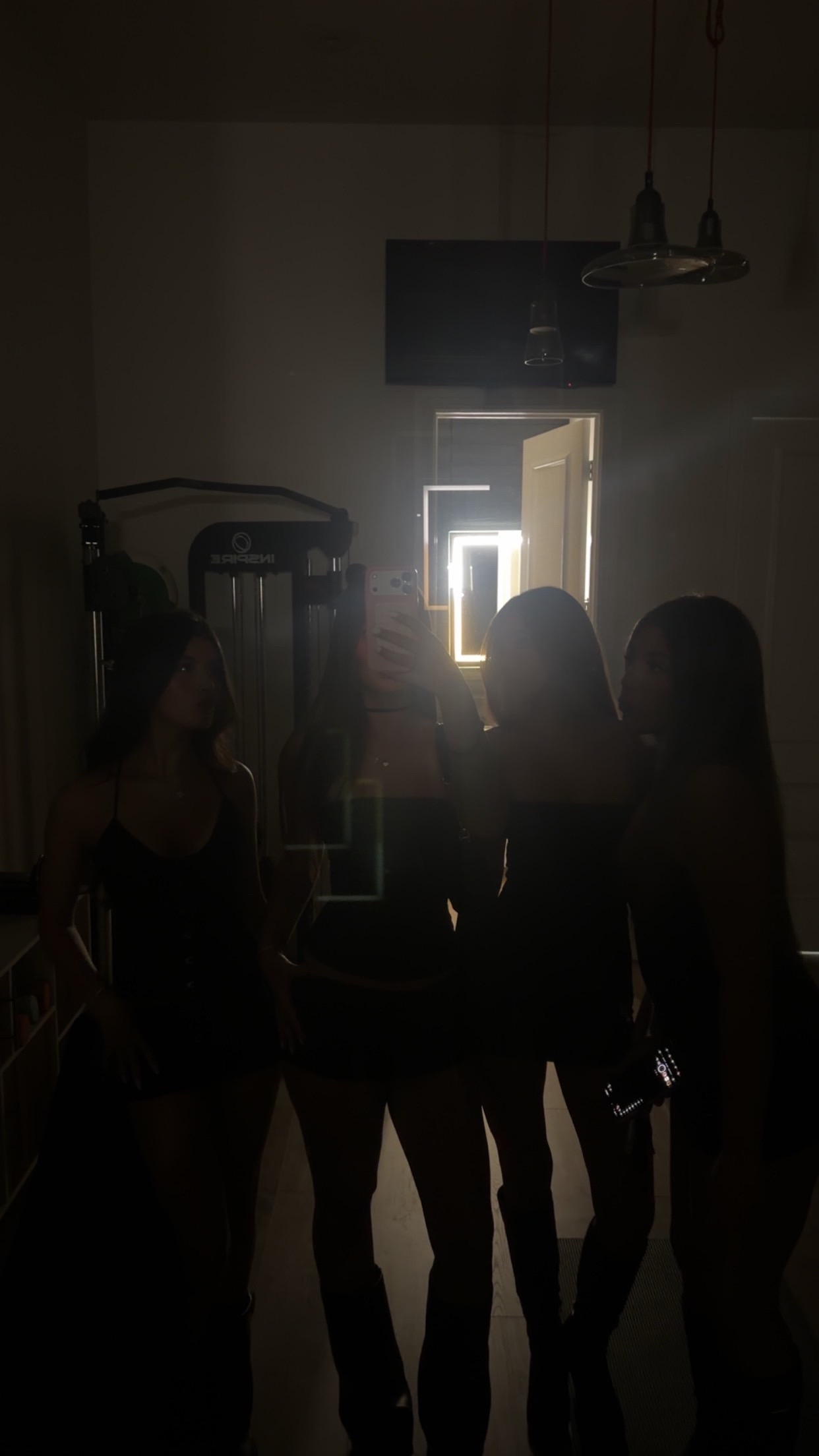 @Lola ♠️