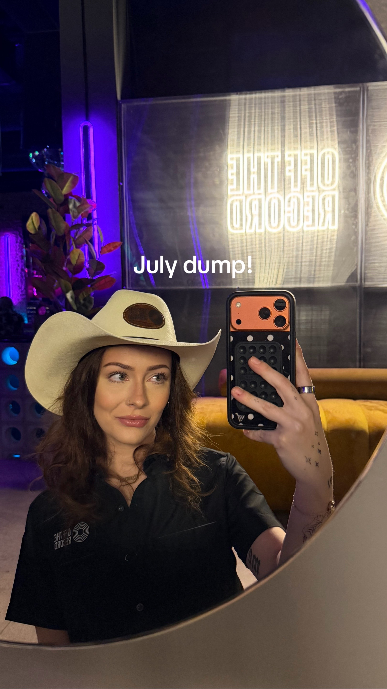 @malia