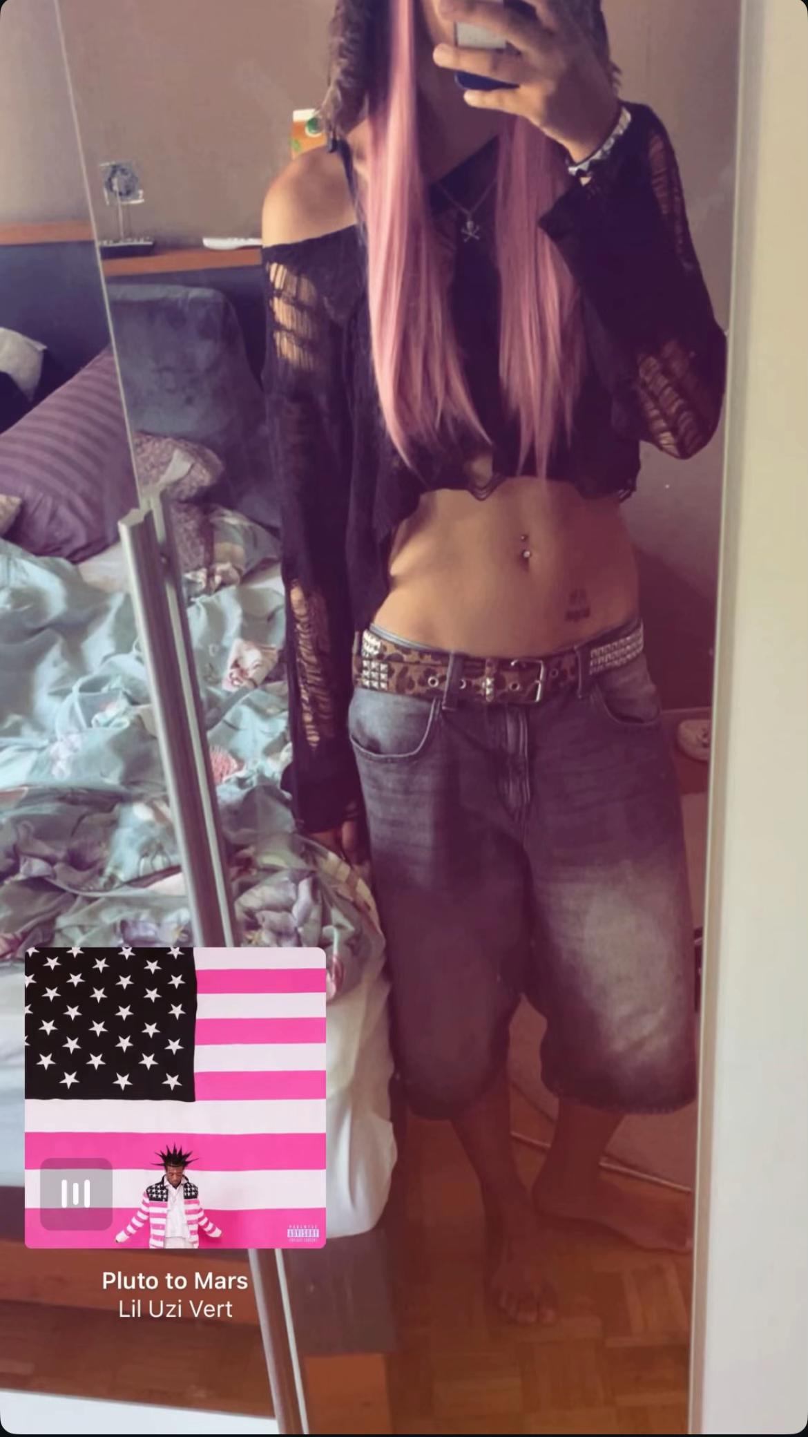 @Alena𒉭