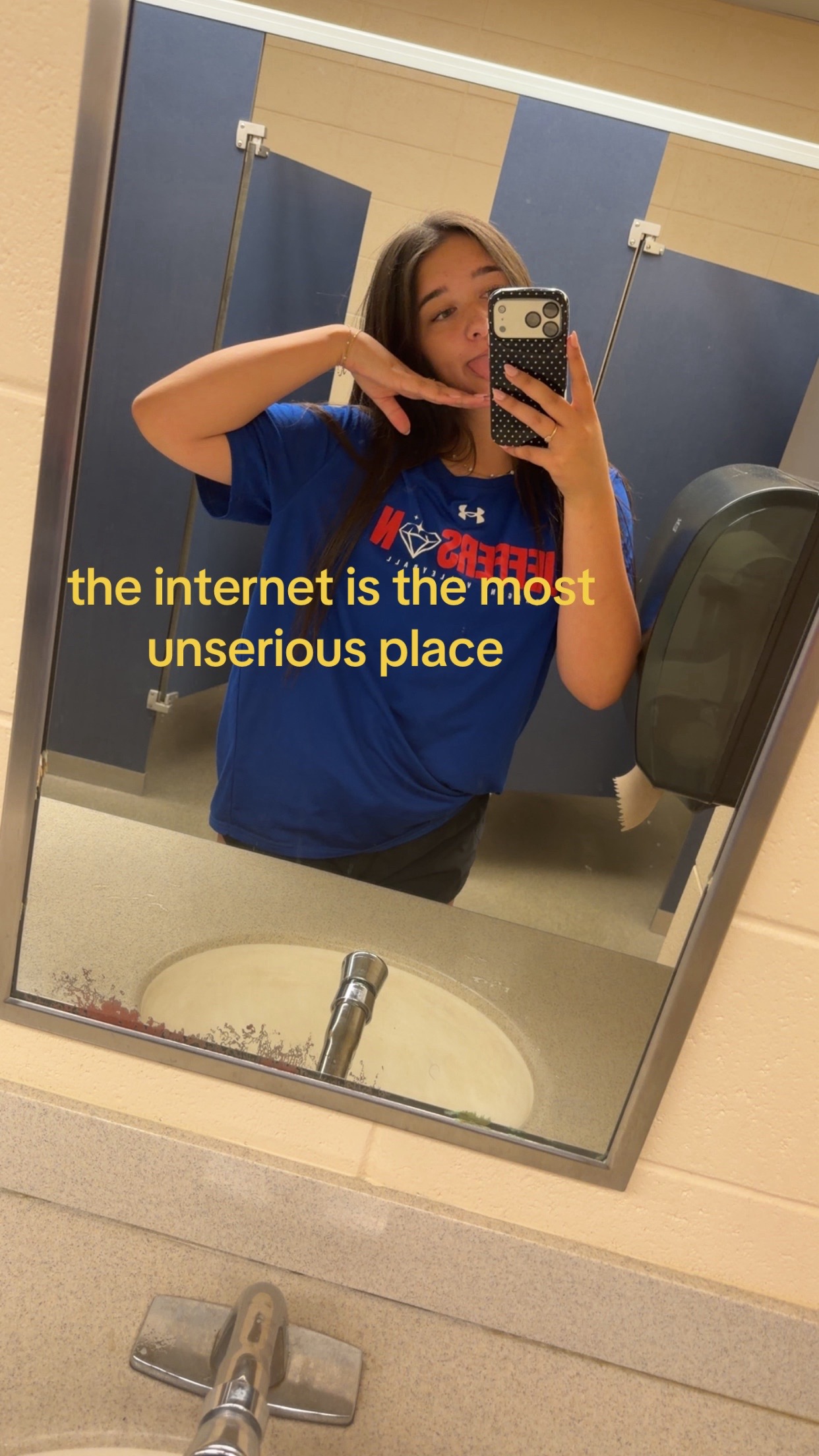 @cheeserolluptacobell