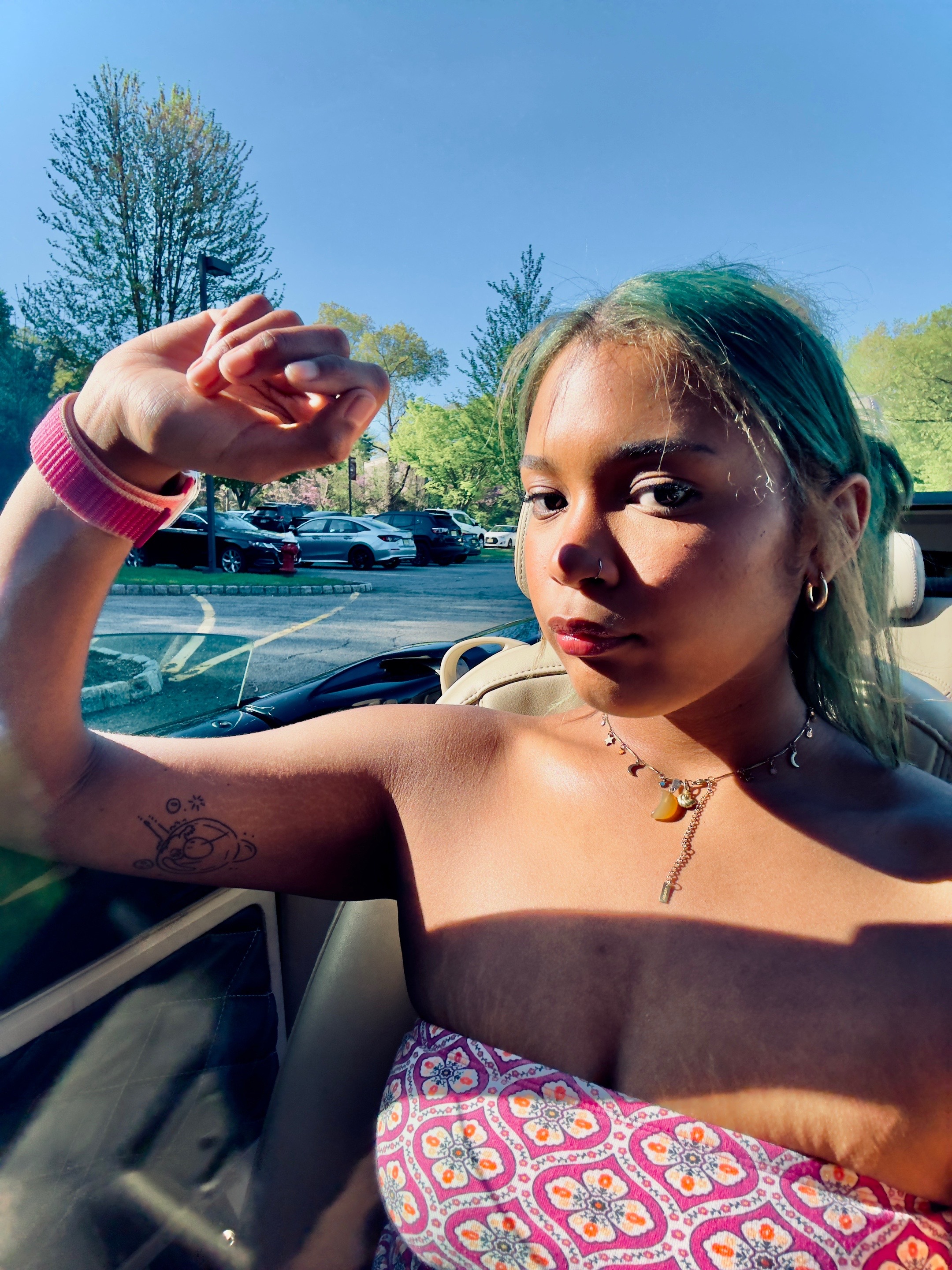 @WHATELSIESNEW