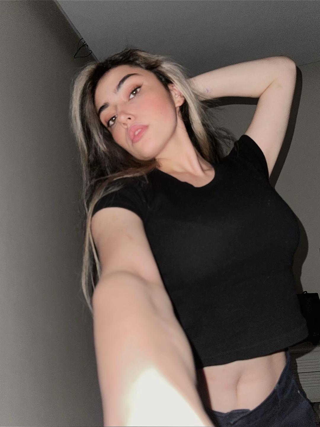 @Niayesh Khanian