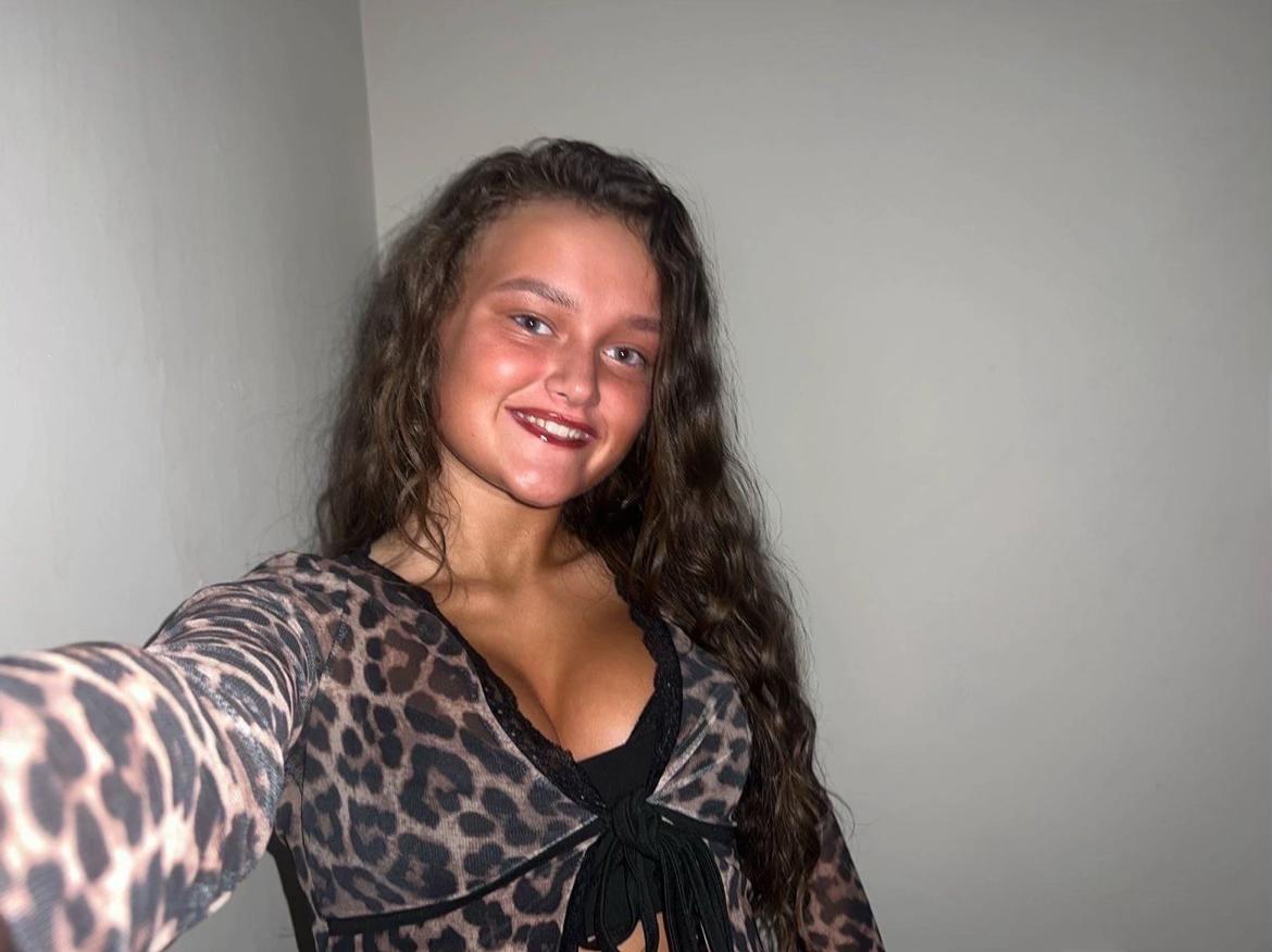 @𝐇𝐄𝐋𝐄𝐍𝐌𝐀𝐑𝐈𝐄ꨄ
