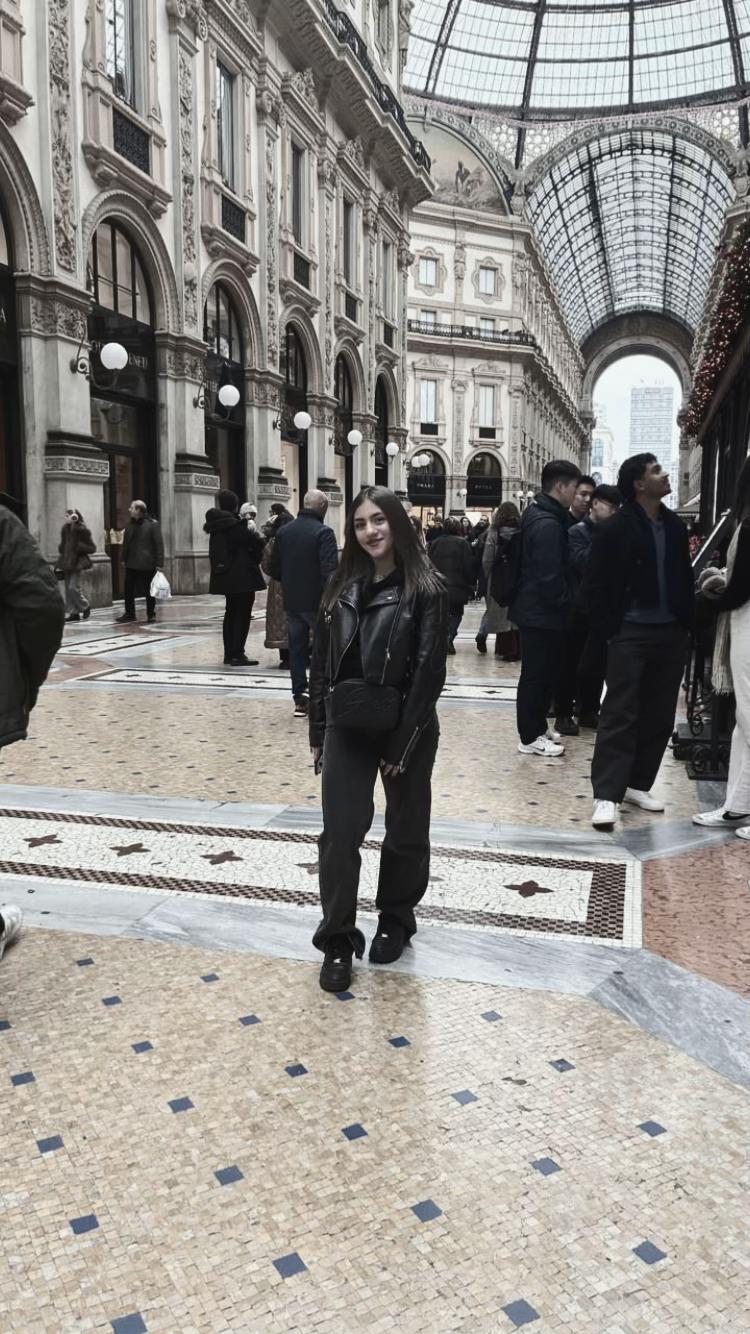 @alessia🕳️