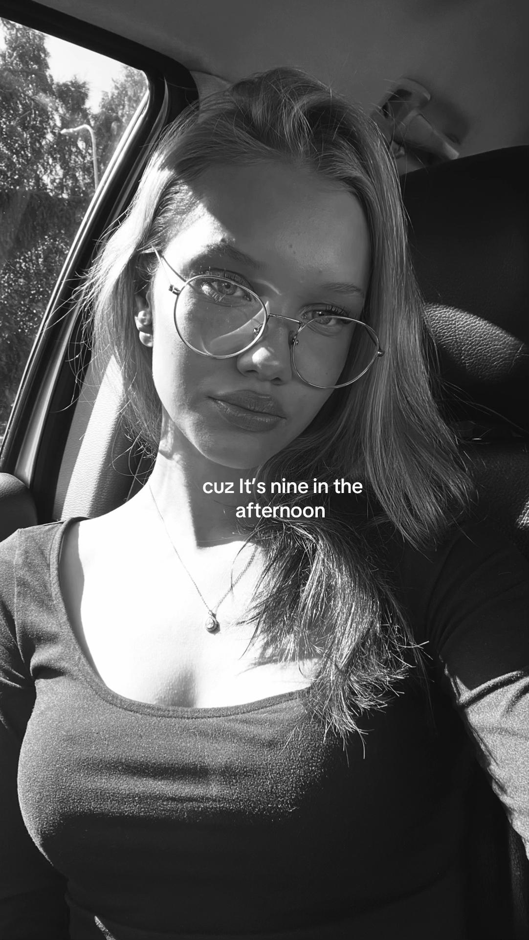 @𝓮𝓵𝓵𝓪