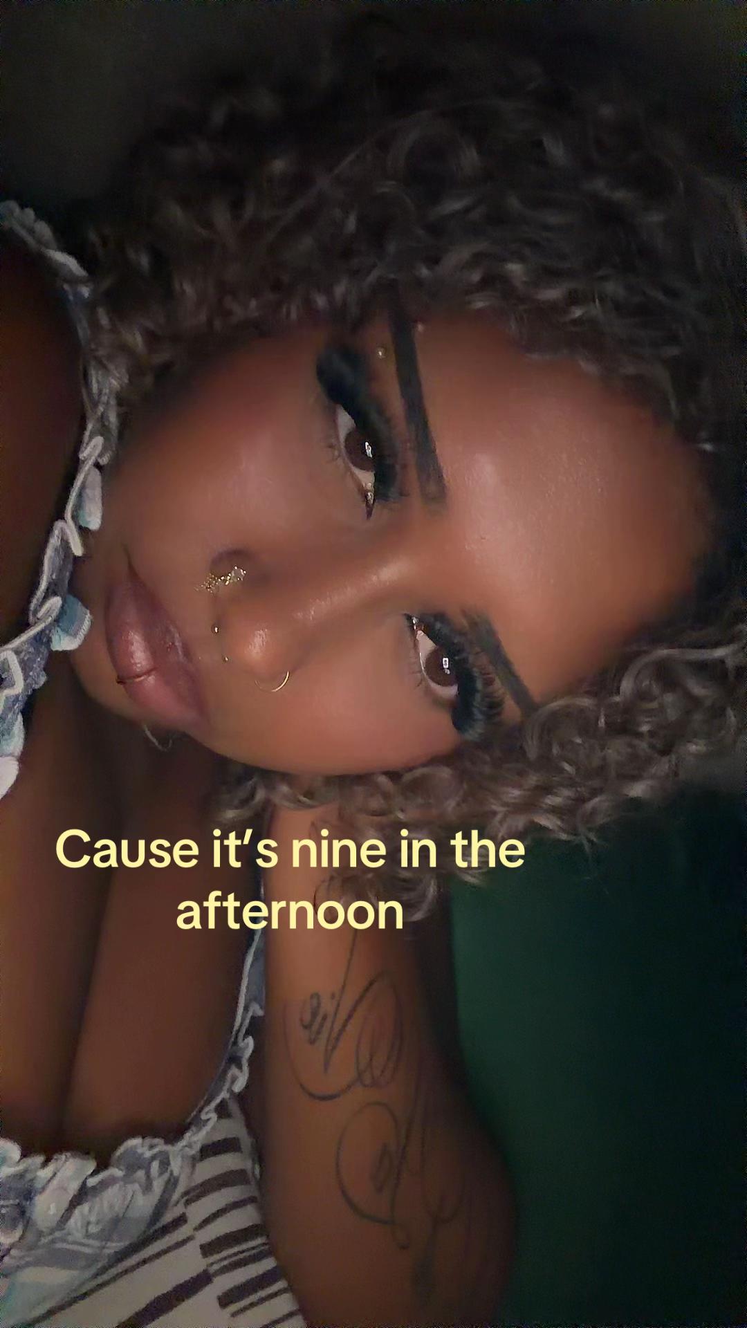 @nicole