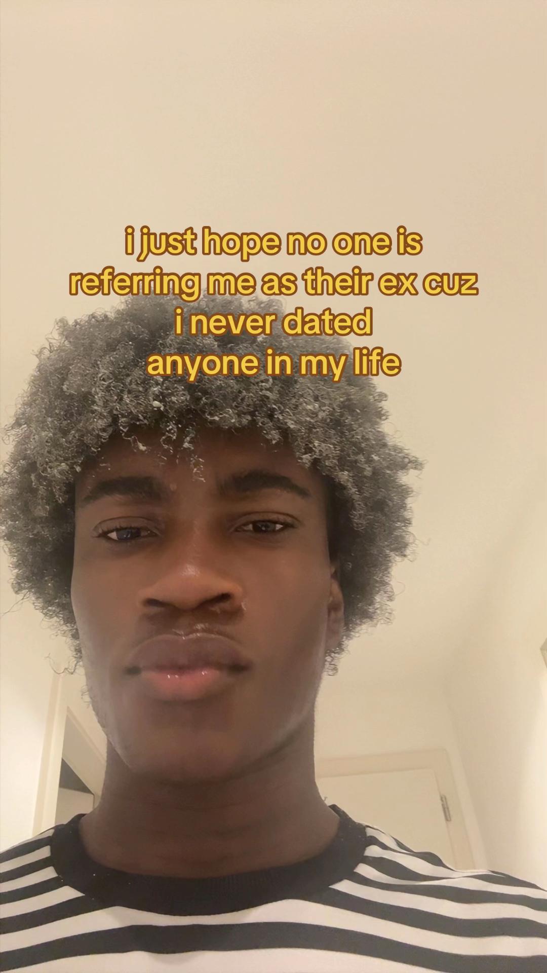 @⃟