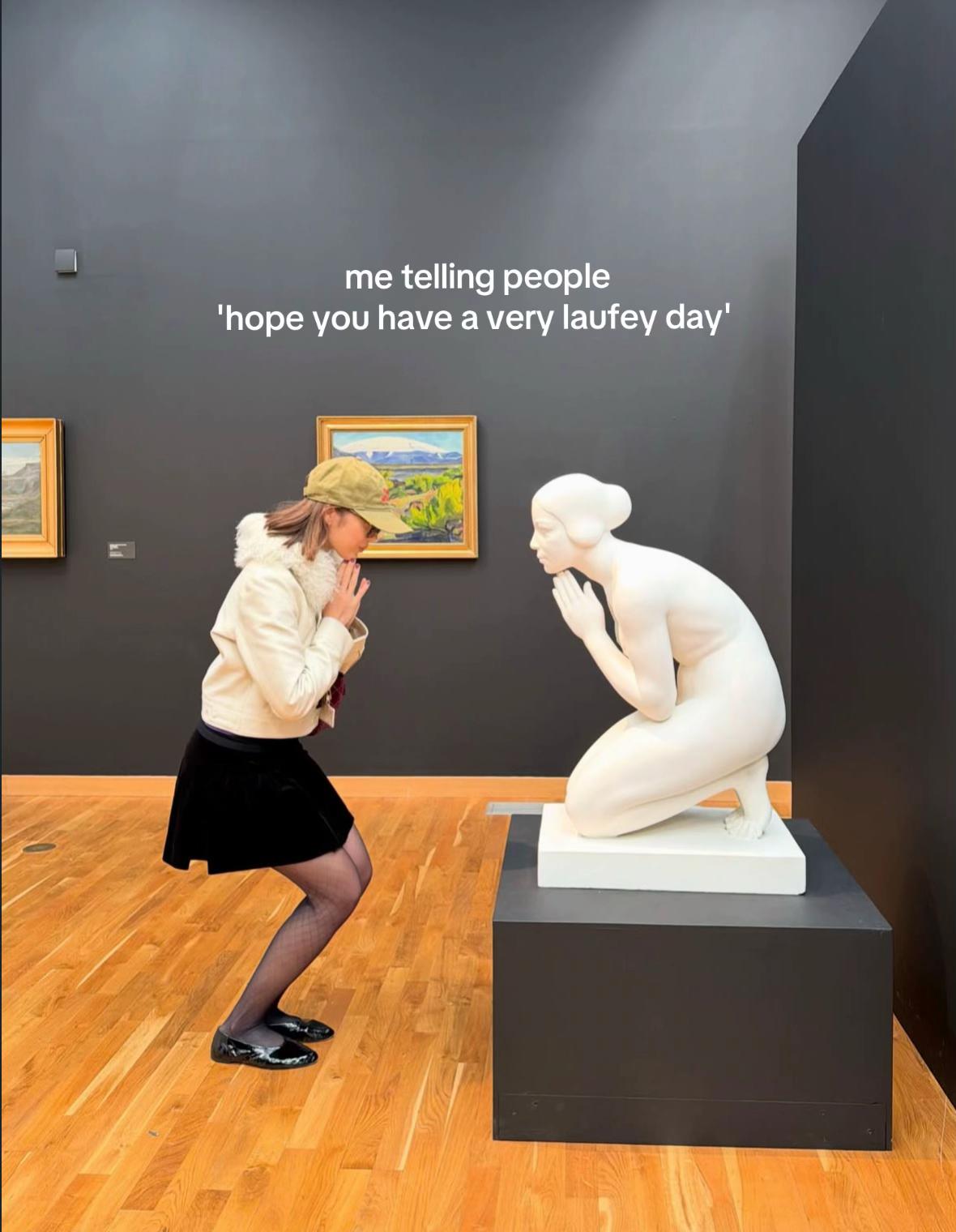 @valentinelaufey (fan account)