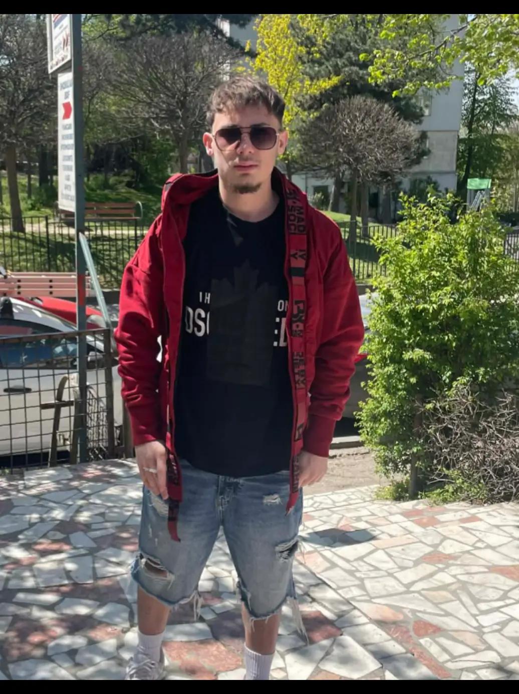 @Dm_cosmin25