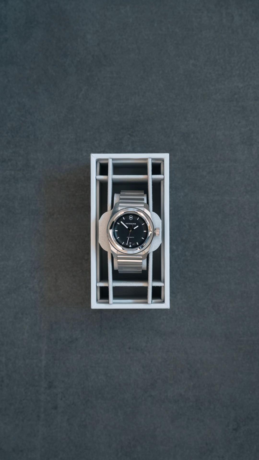 @Victorinox