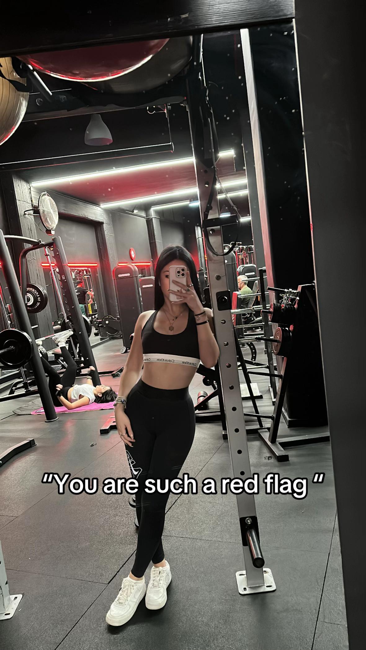 @Vanessa Sinatra🇺🇸