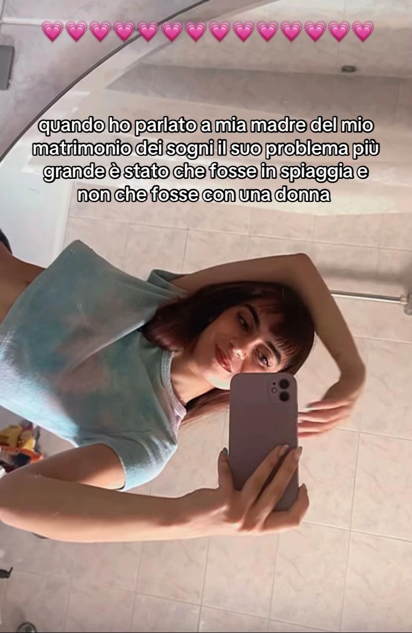@Noemi ✨