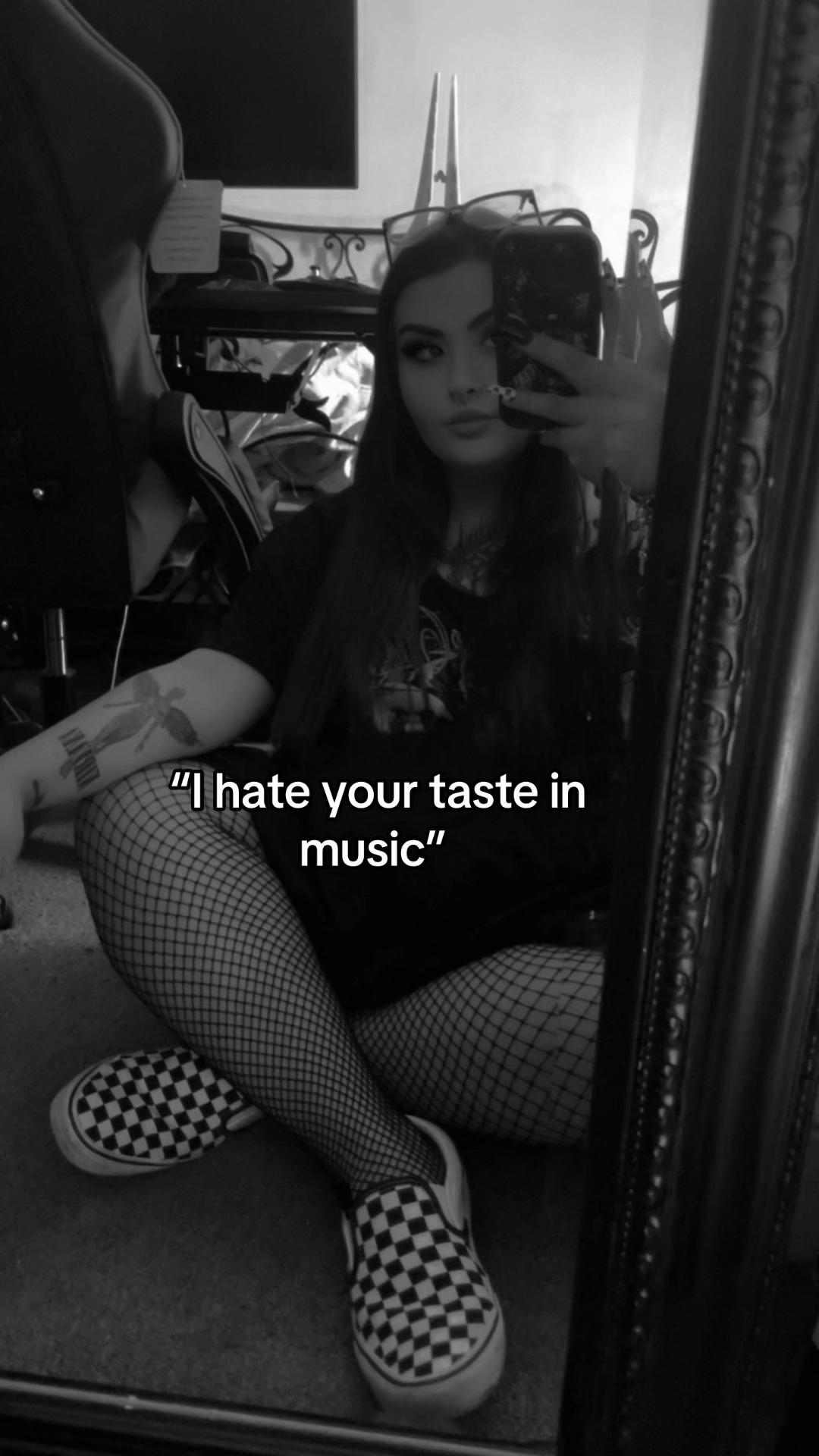 @𝕷𝖎𝖛𝖎𝖓𝖌𝕯𝖊𝖆𝖉𝕲𝖎𝖗𝖑🖤