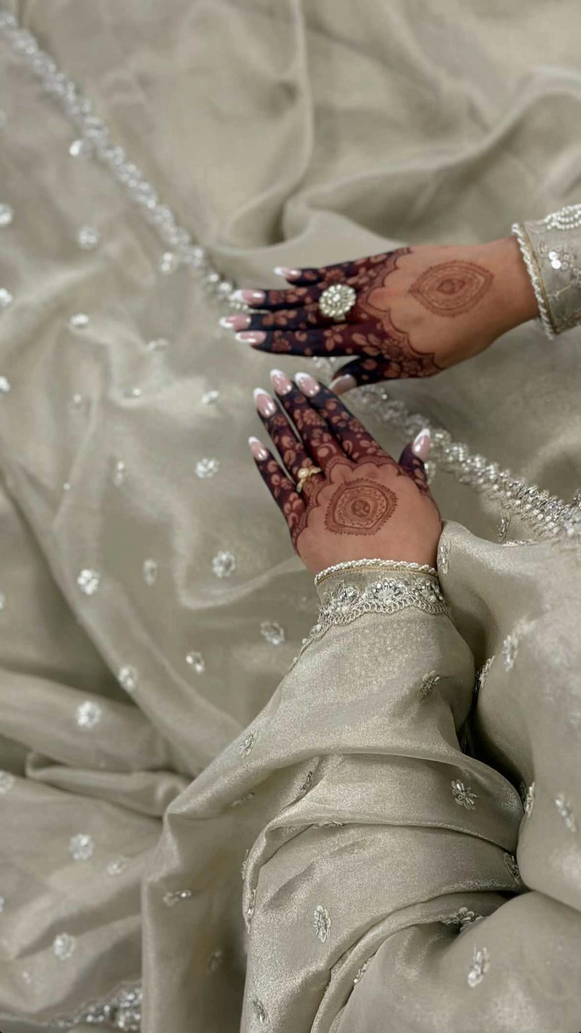 @BIRMINGHAM HENNA ARTIST