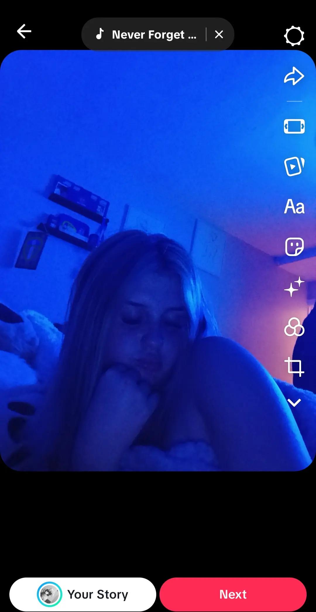 @eves4085