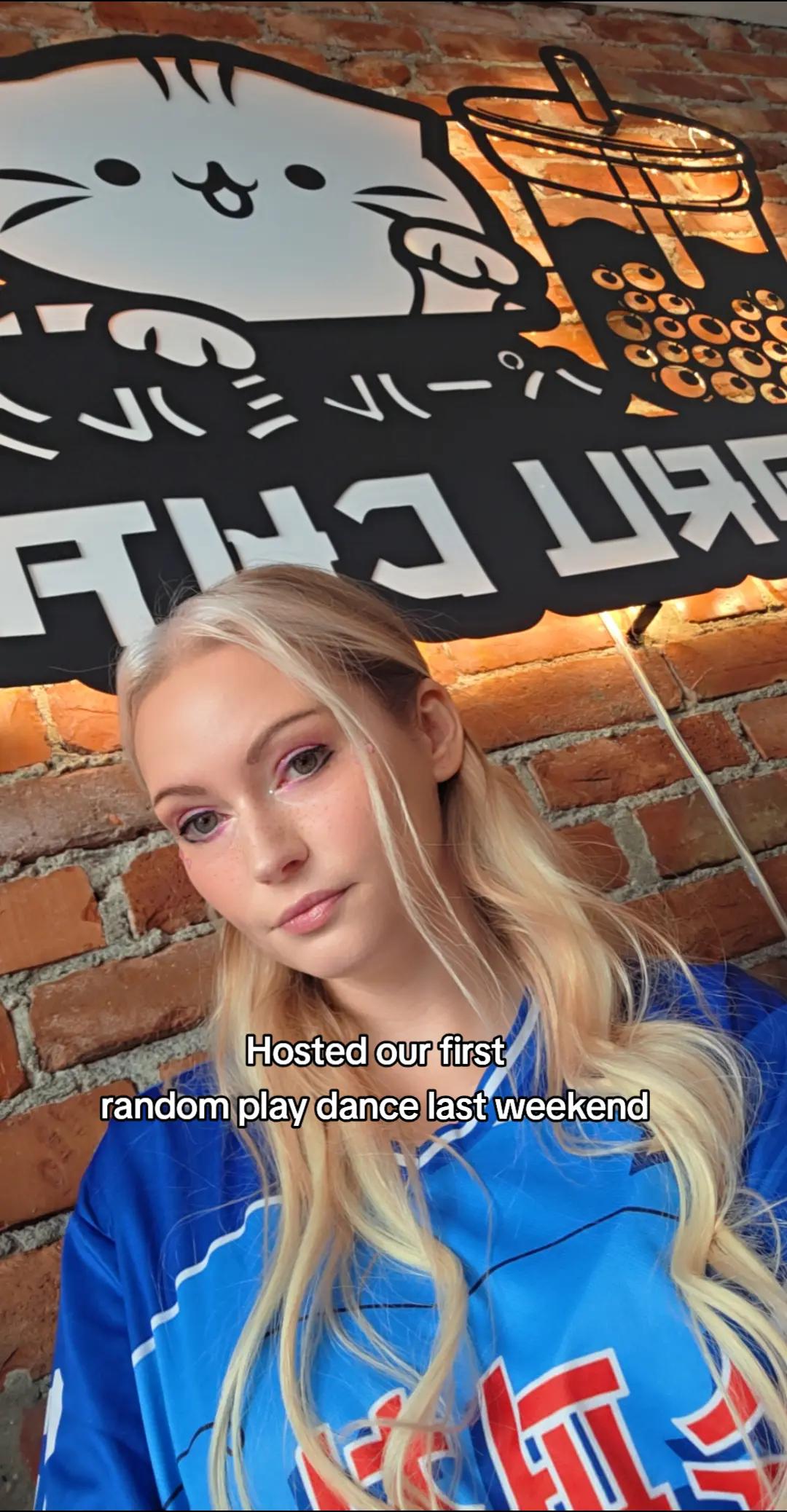 @✨️ArendelleDarling🇧🇻