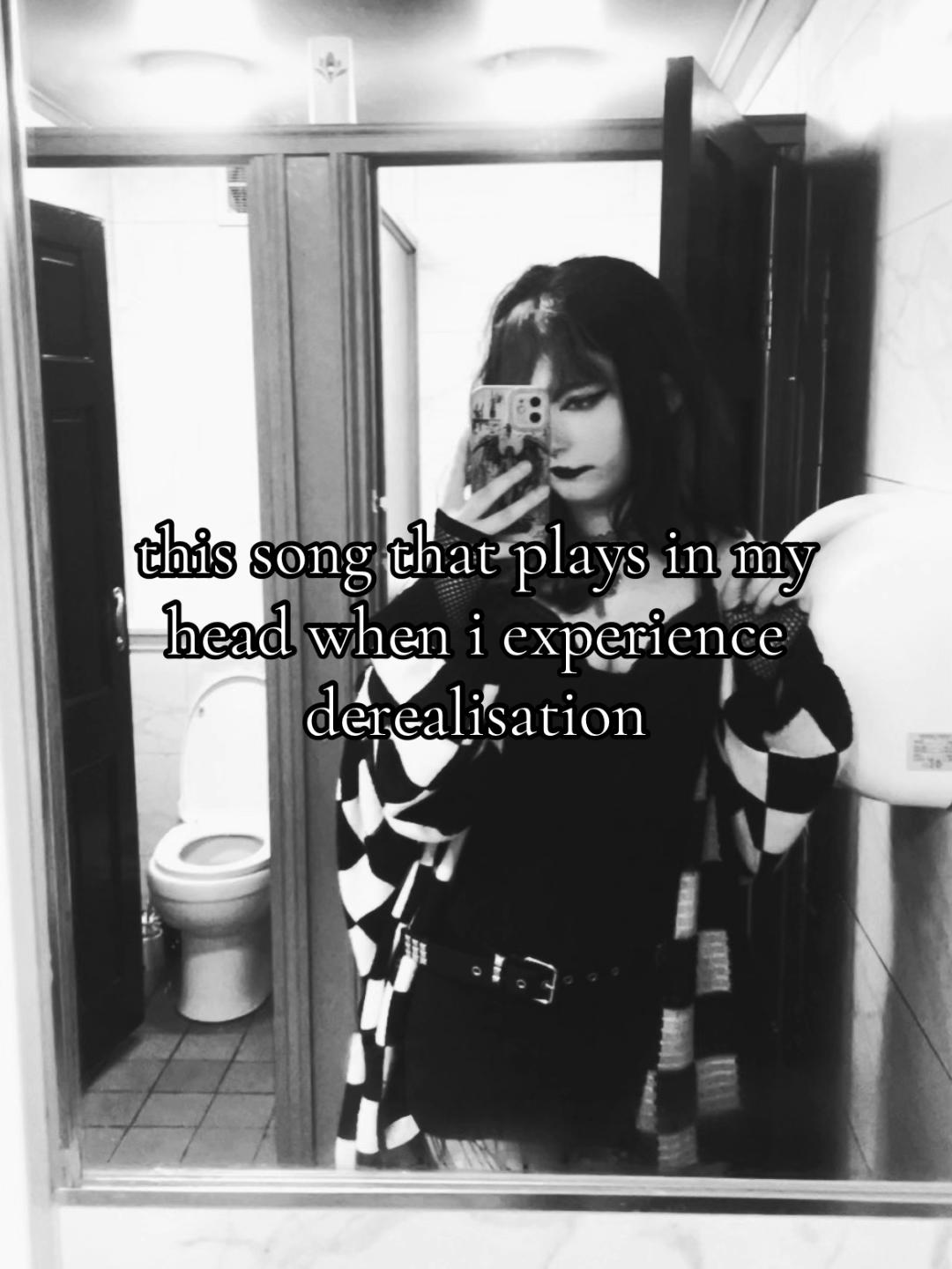 @𝔏𝔞𝔲𝔯𝔢𝔫𝔐𝔦𝔠𝔥𝔢𝔩𝔩𝔢🦇