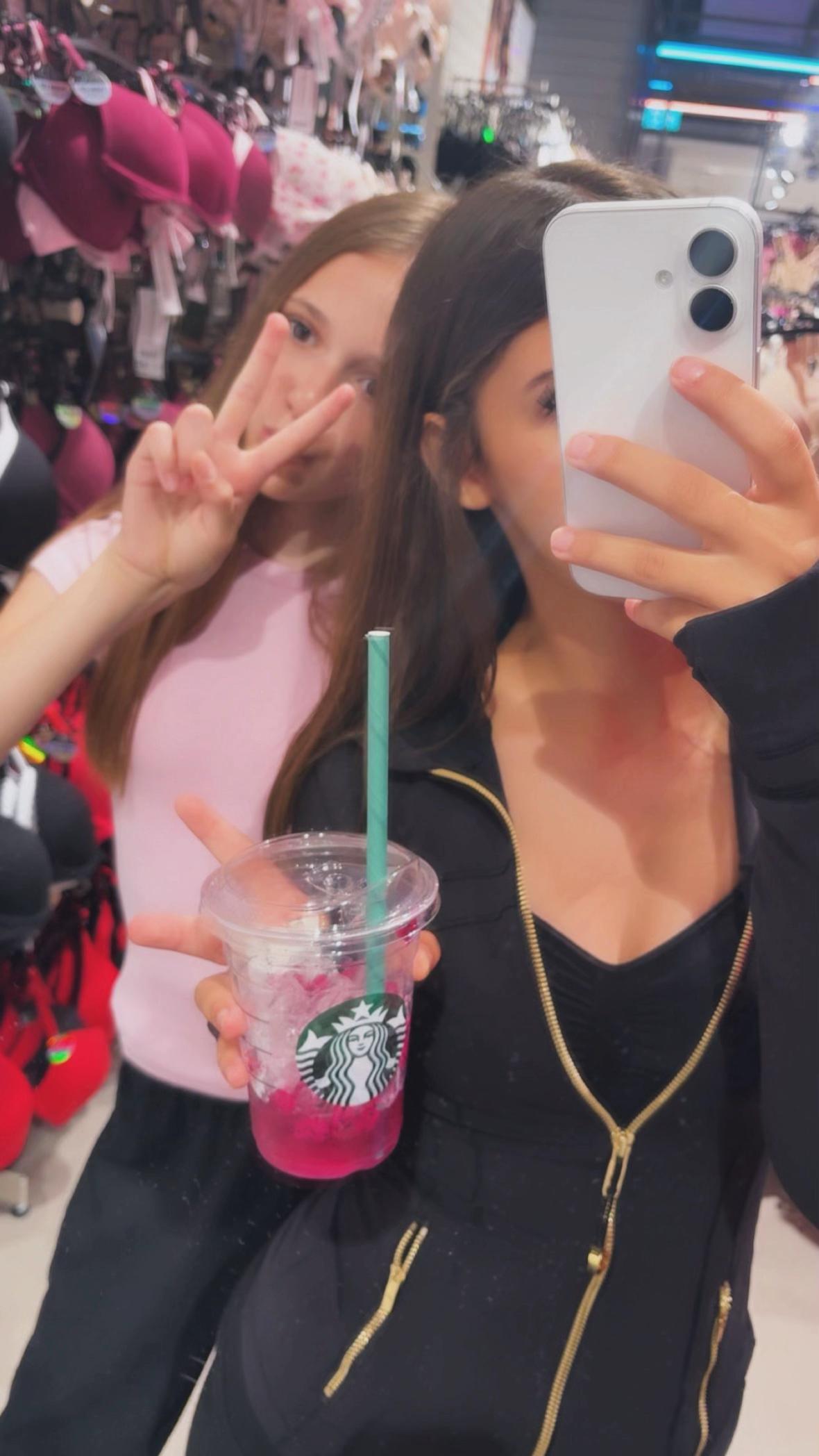 @𝐒