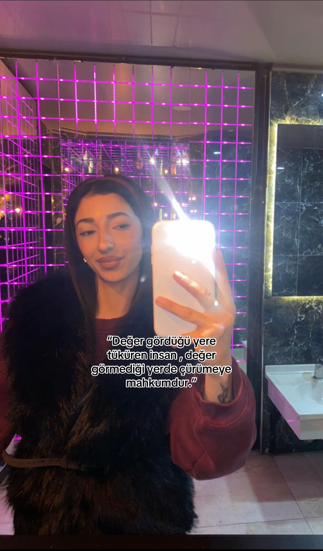 @esmerrbarbiie