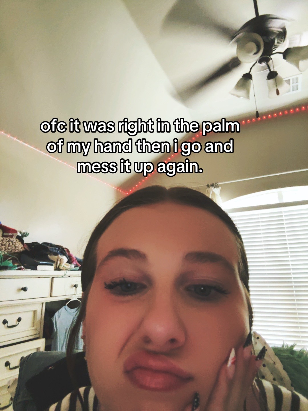 @⃟