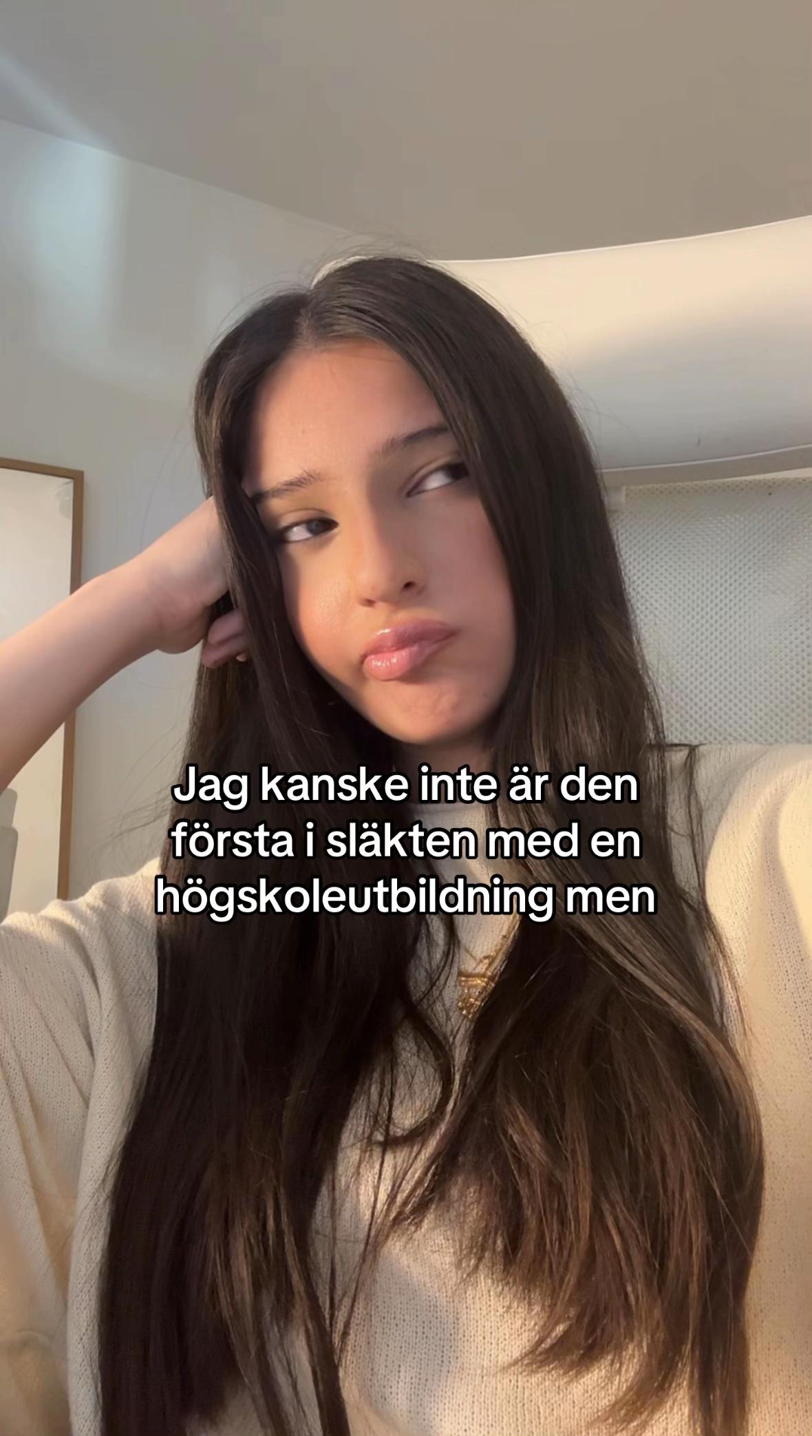 @Eloshi