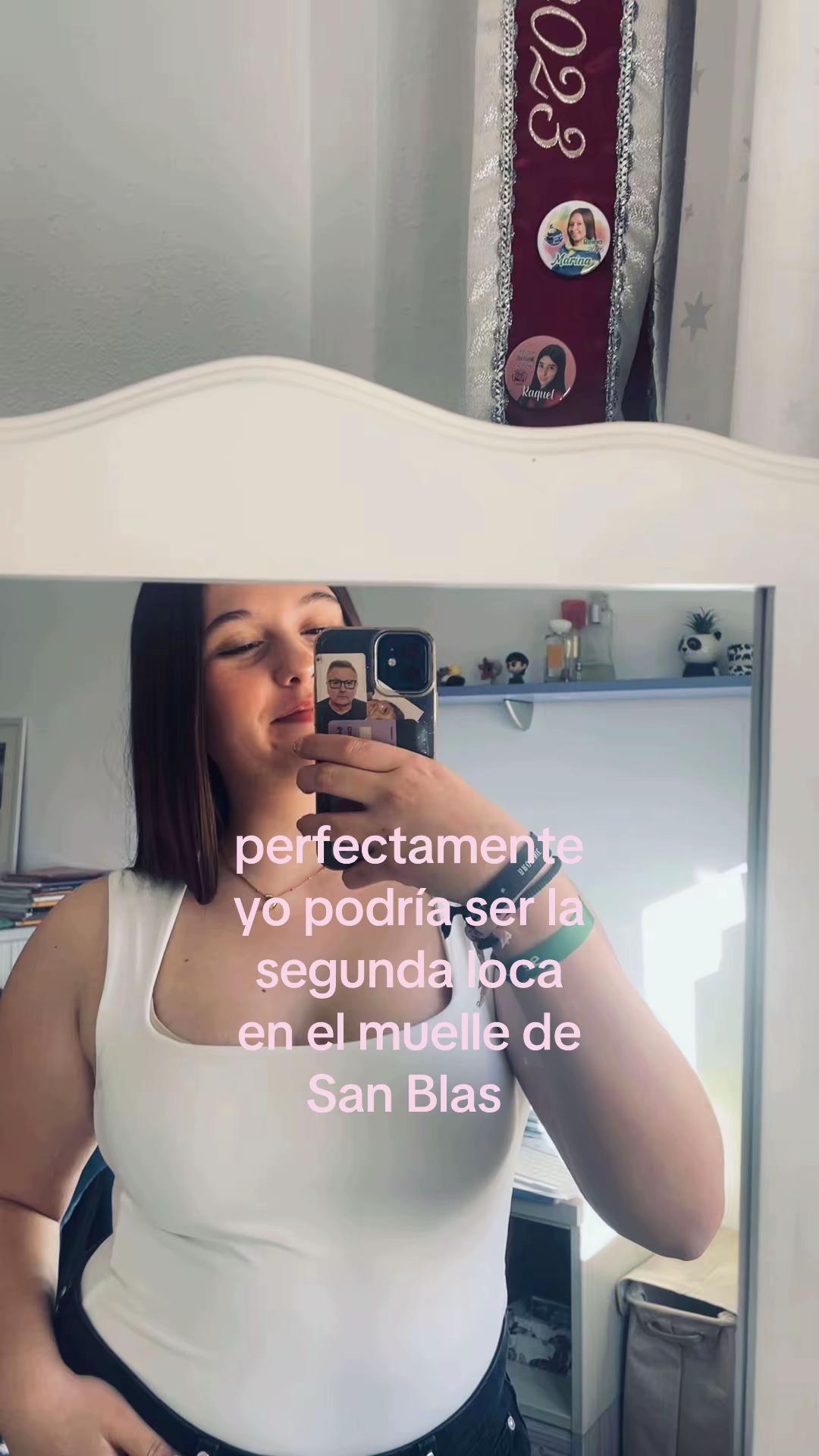 @✭