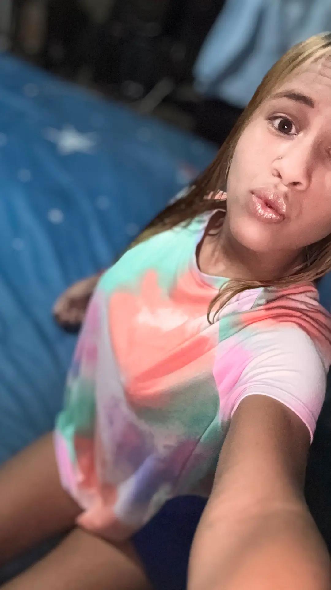 @Camila Garcia$