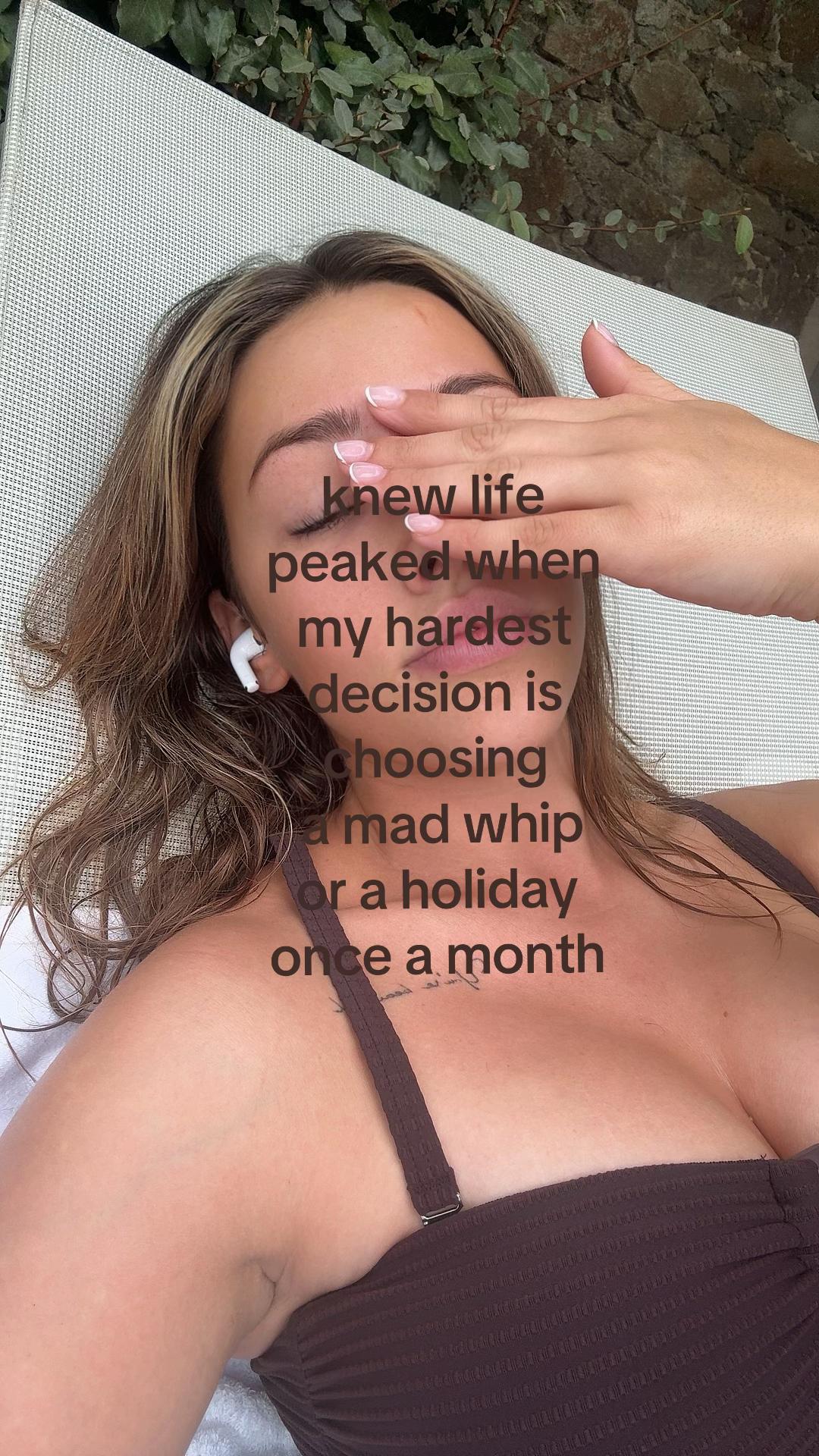 @evierosekirk