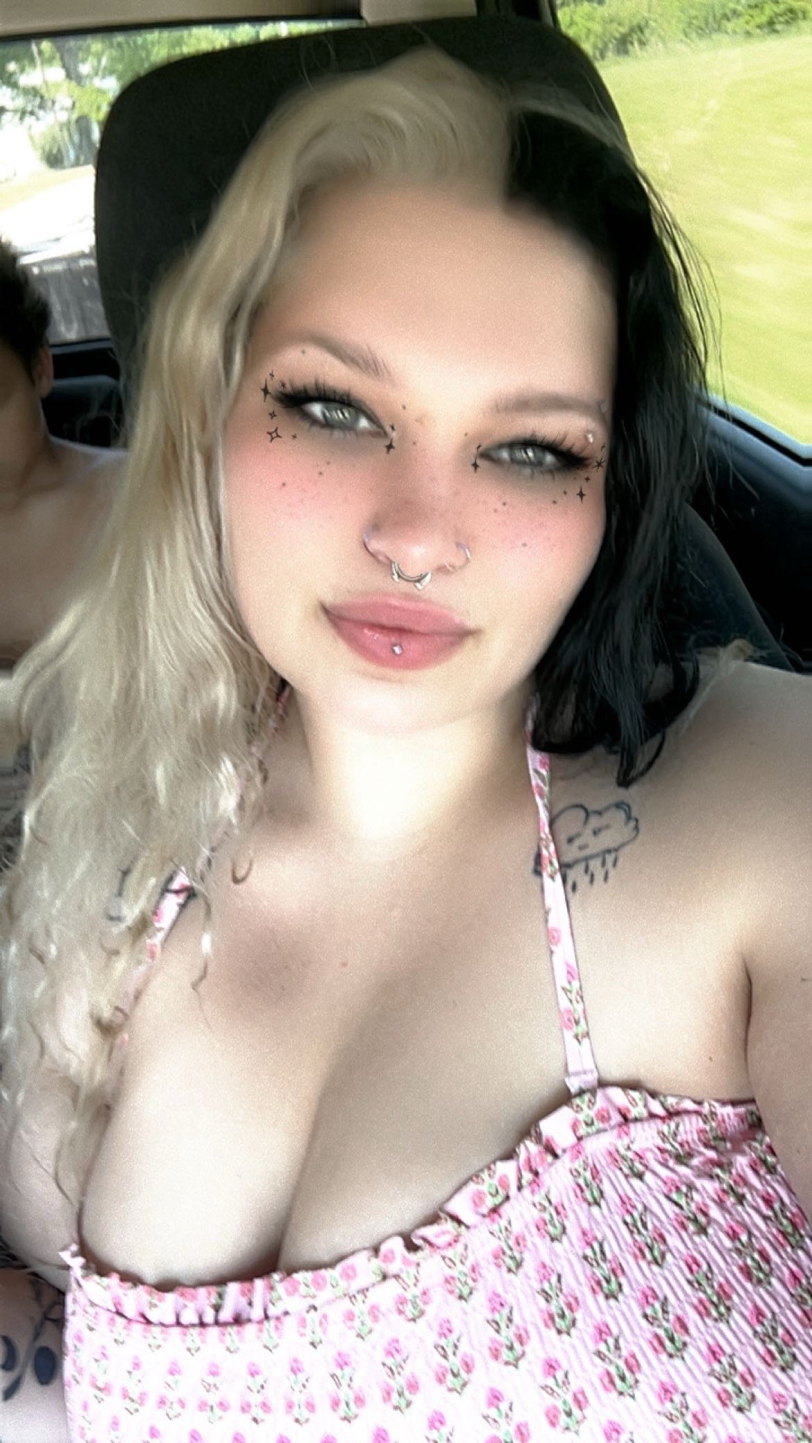 @Liv