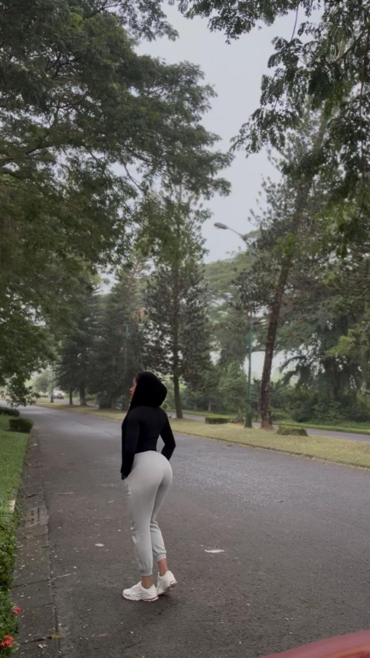 @khairaninana