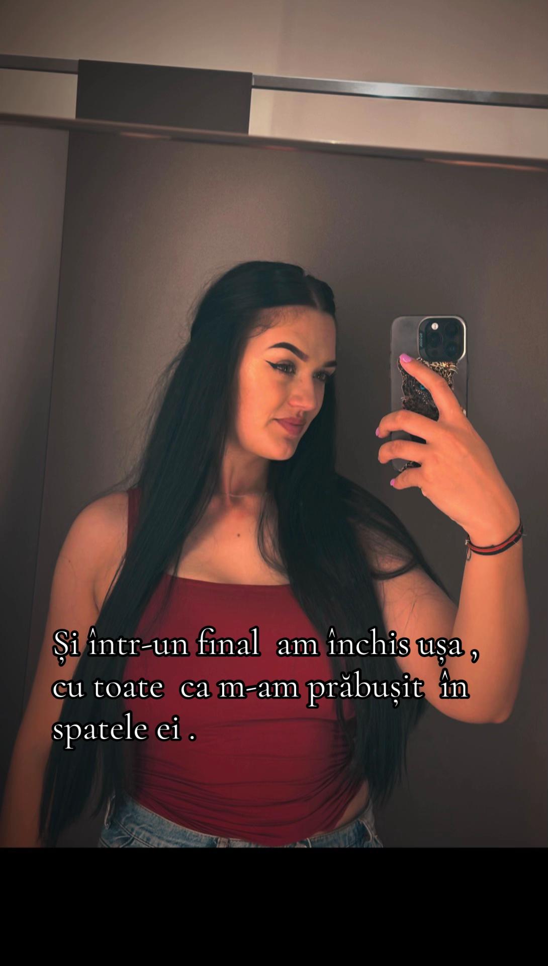 @Claudia 🦋