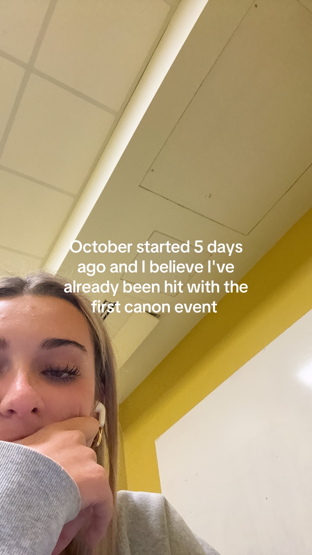 @⃟