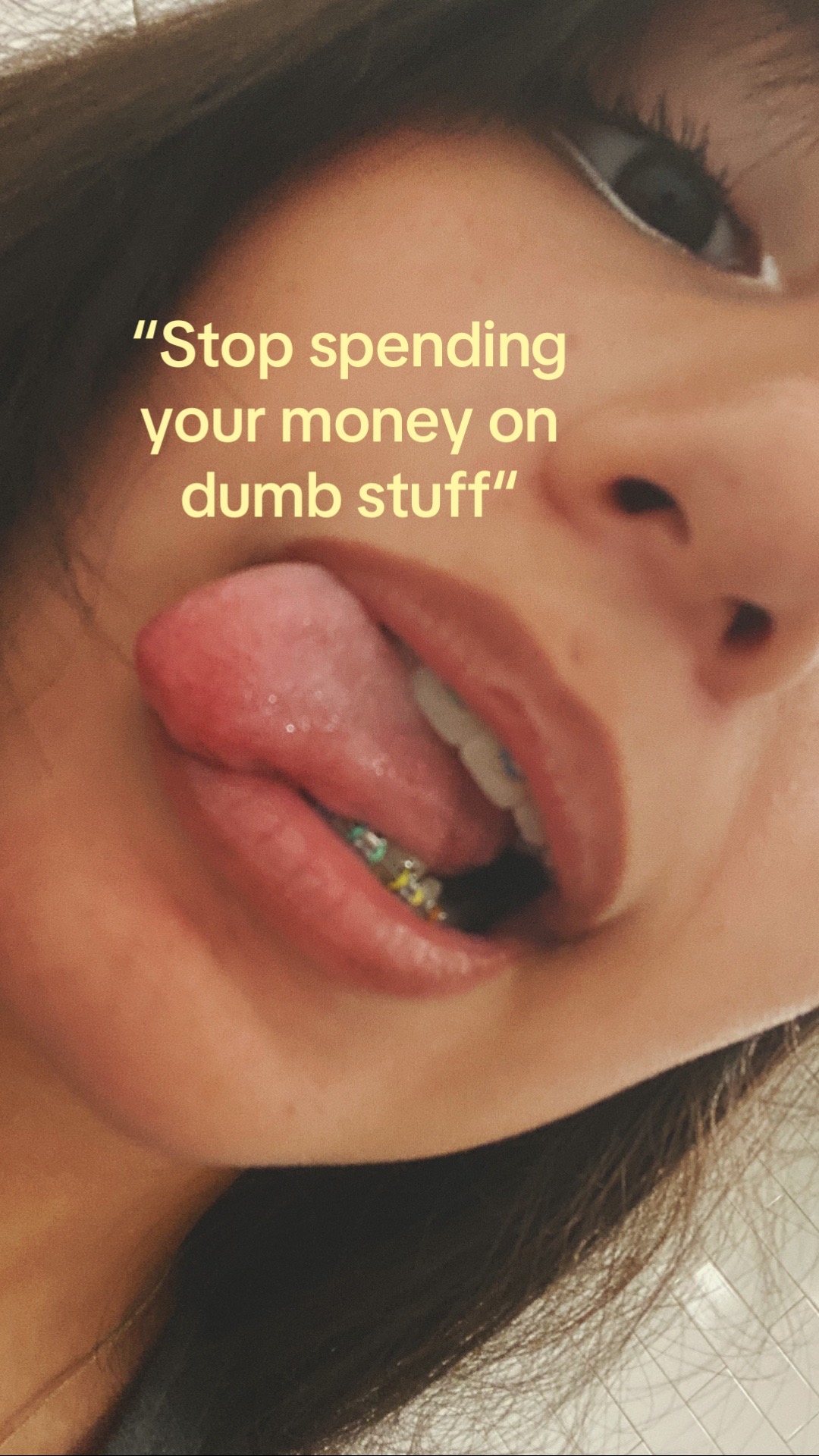 @⃟