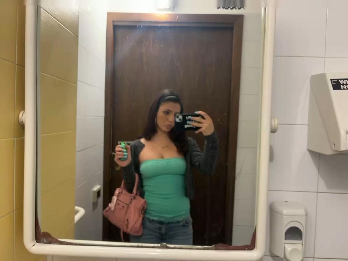 @anicedlatteplease