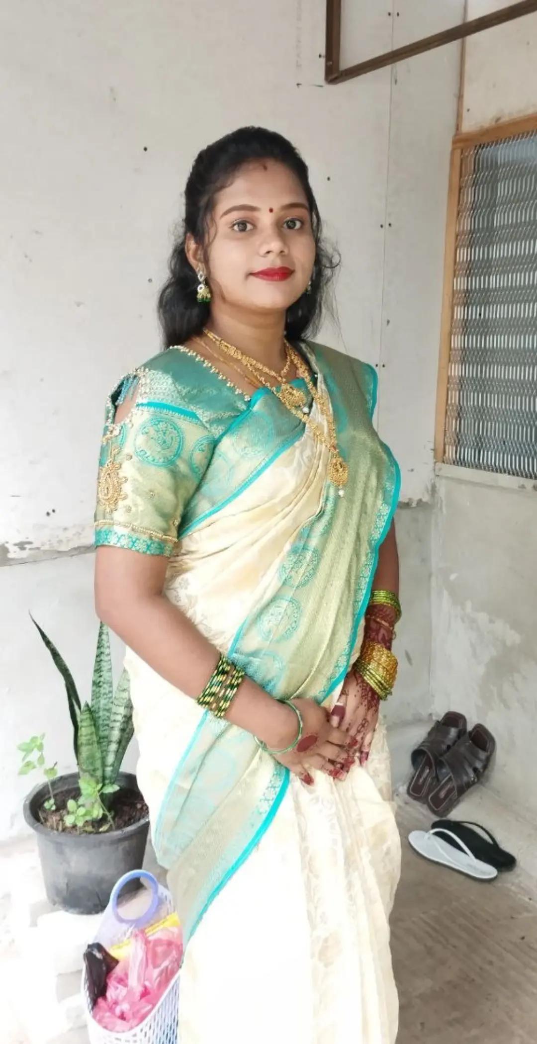 @๐ฎ๐ณVishnupriya๐ช๐จ๐ฆ๐ผ๐ผ