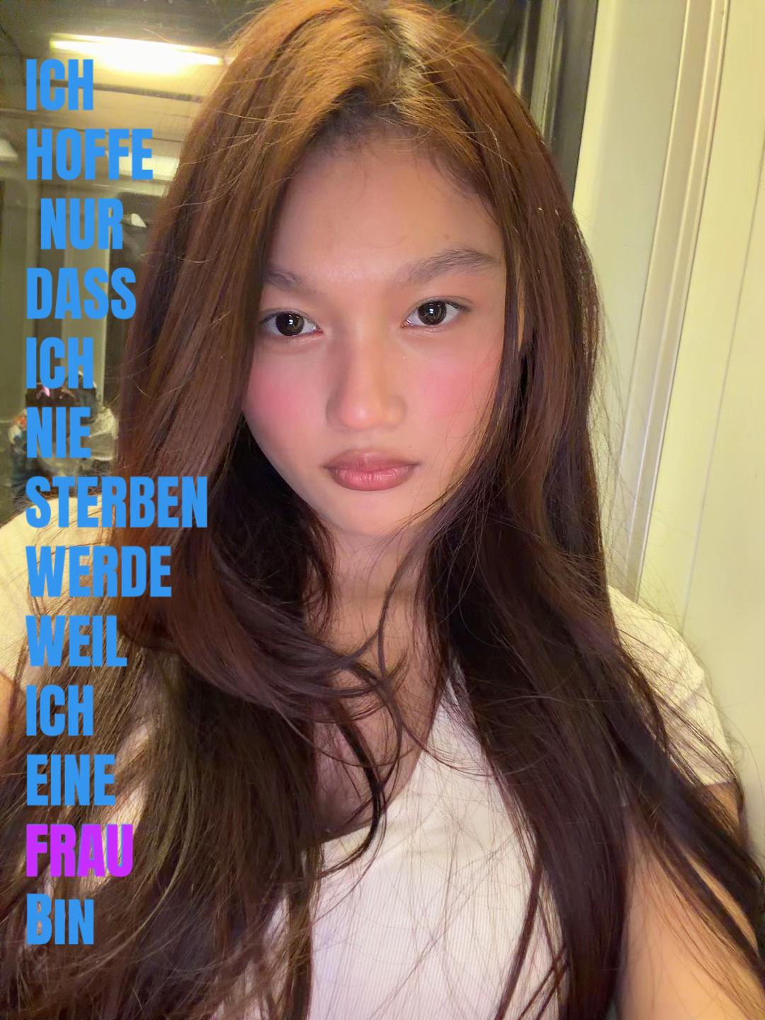 @Lily🇰🇭
