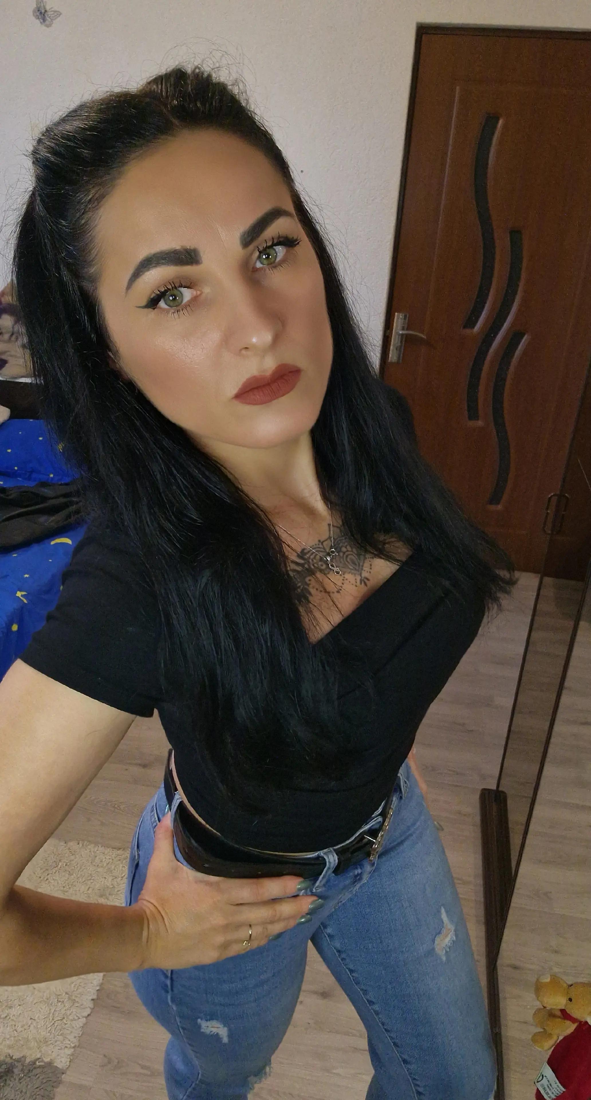 @elena