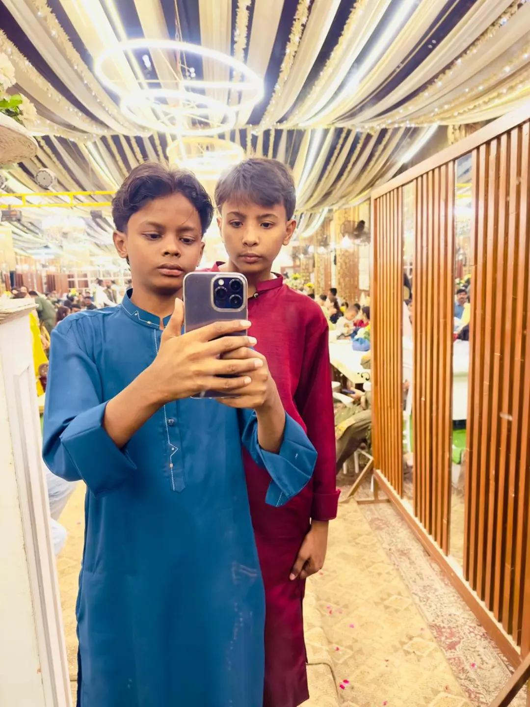 @ESHAN 🪐🥰🤙🏼