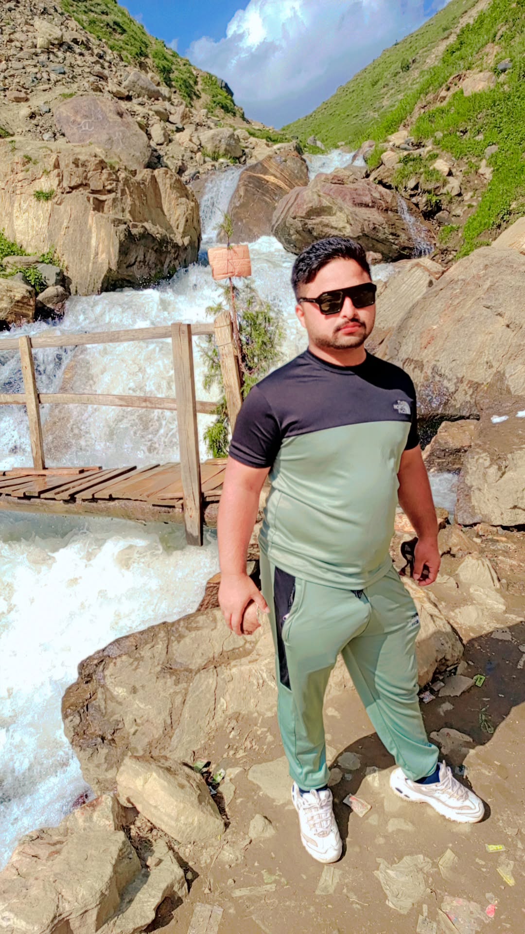 @Malik Bagi