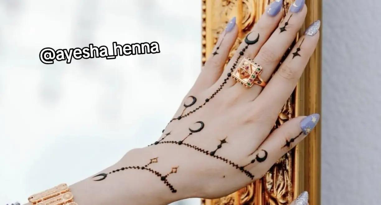 @ayesha_henna