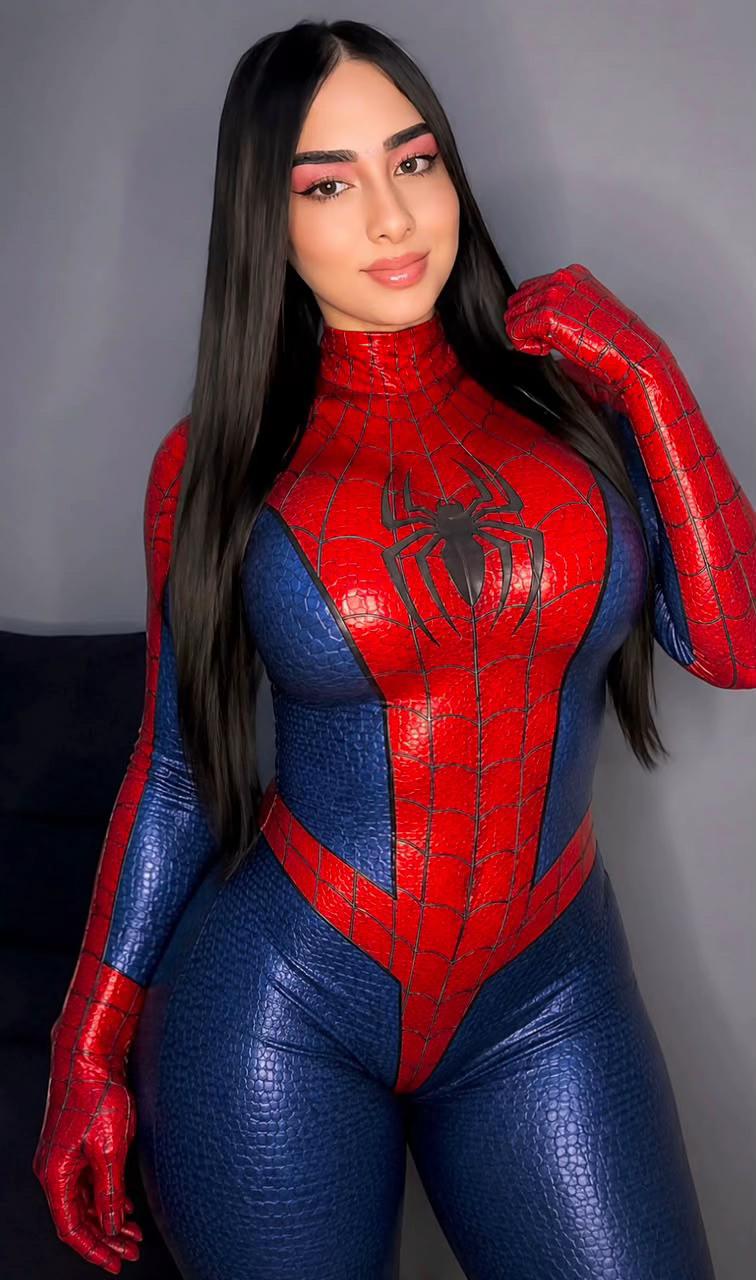 @Camila Morales🐰💜💙