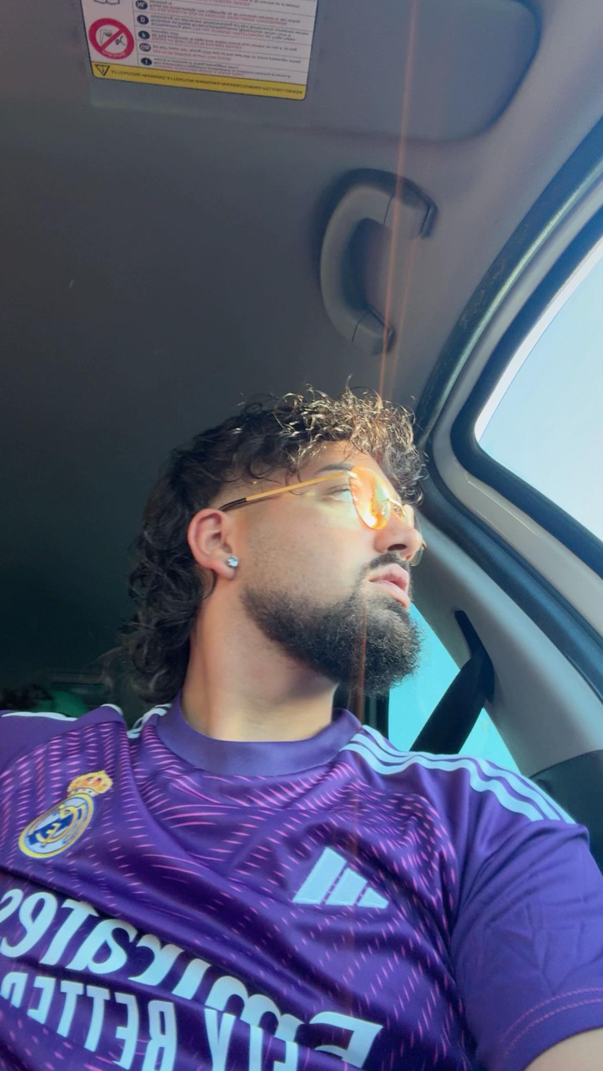 @𝓖.𝓓🌬️