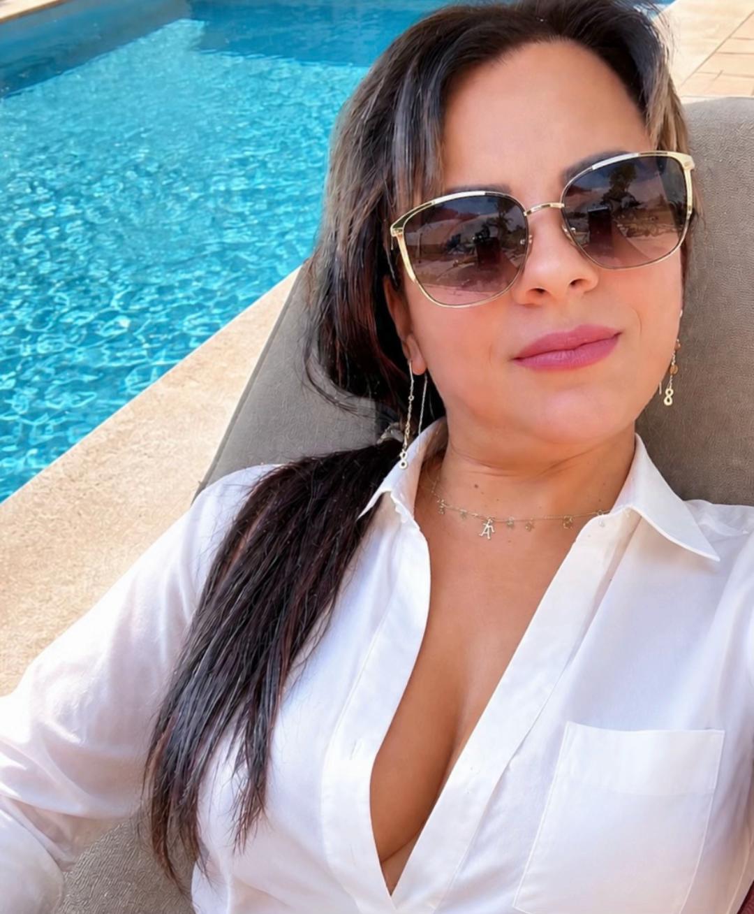 @🥰Alexandra Alexutza 🥰