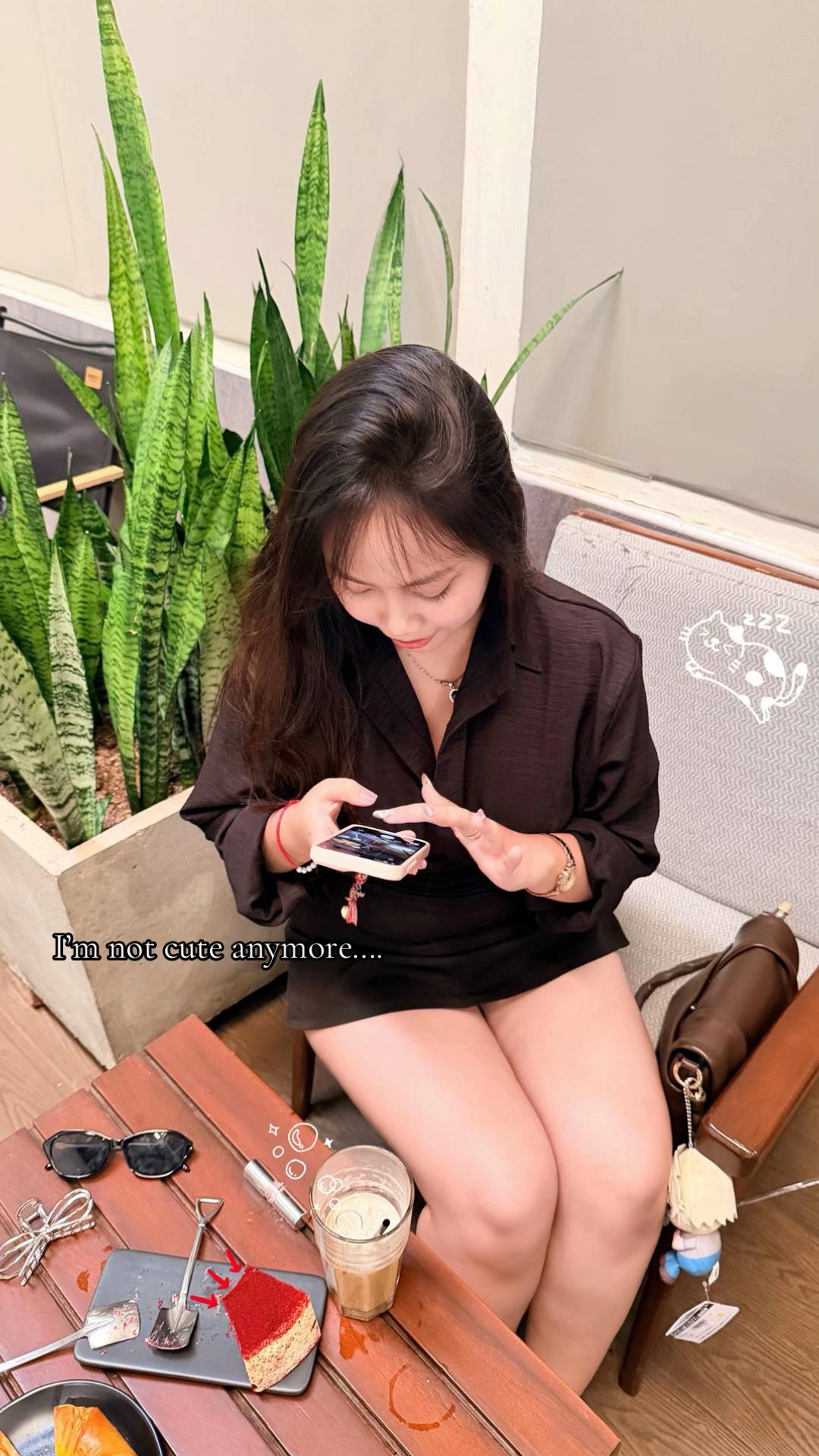 @Hmuee