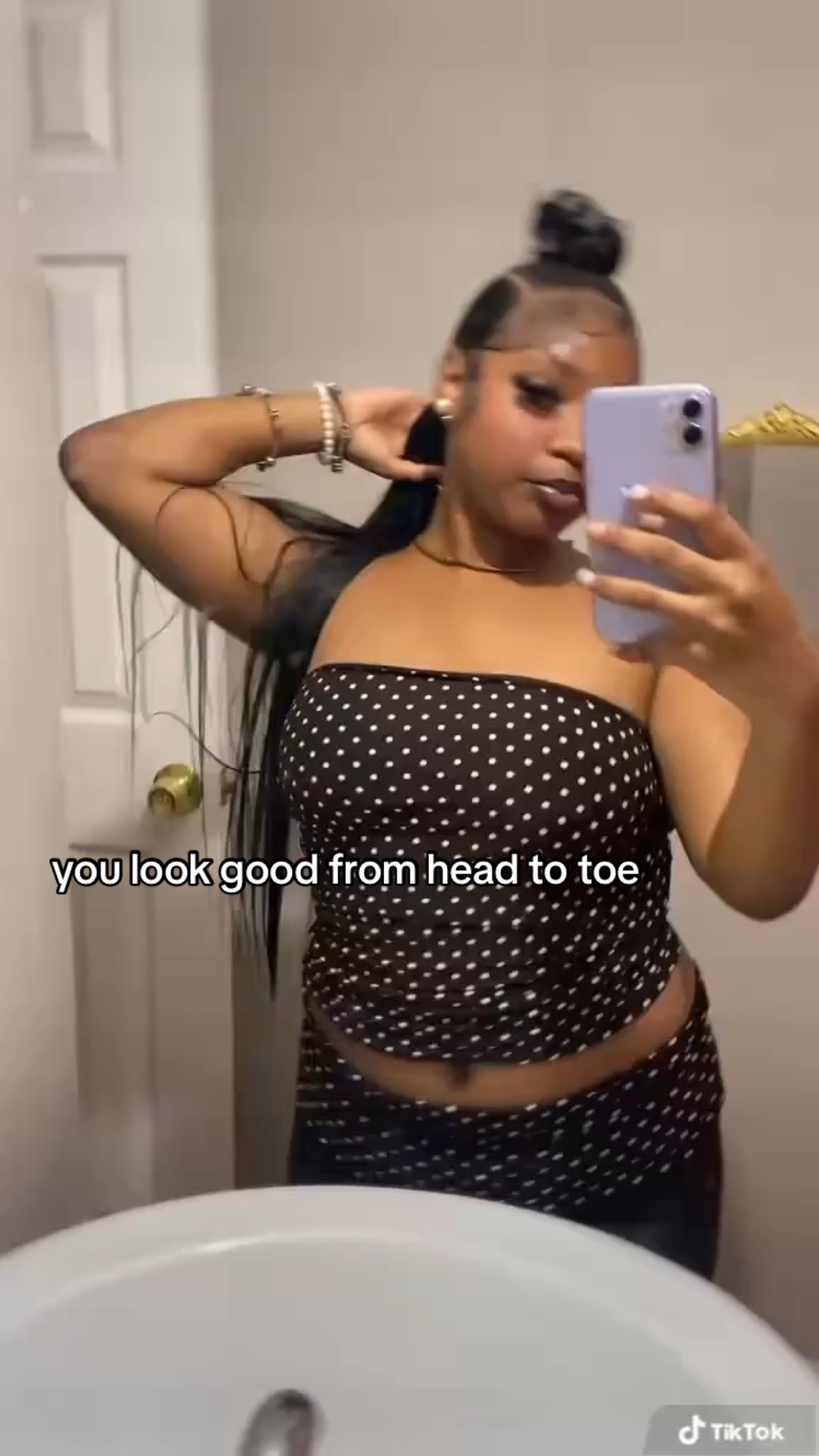 @niajahnay