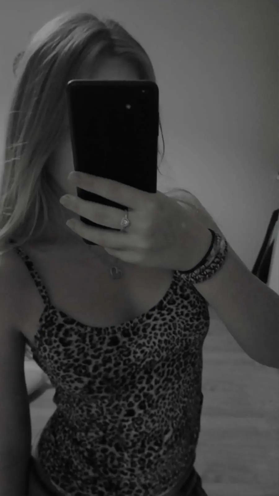@🌺𝑐𝑙𝑎𝑟𝑎🌺