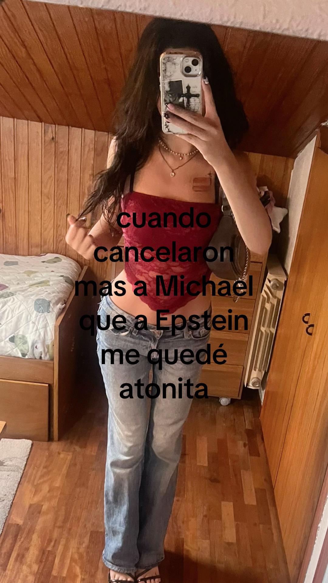@𝓍𝓊𝑒🎐