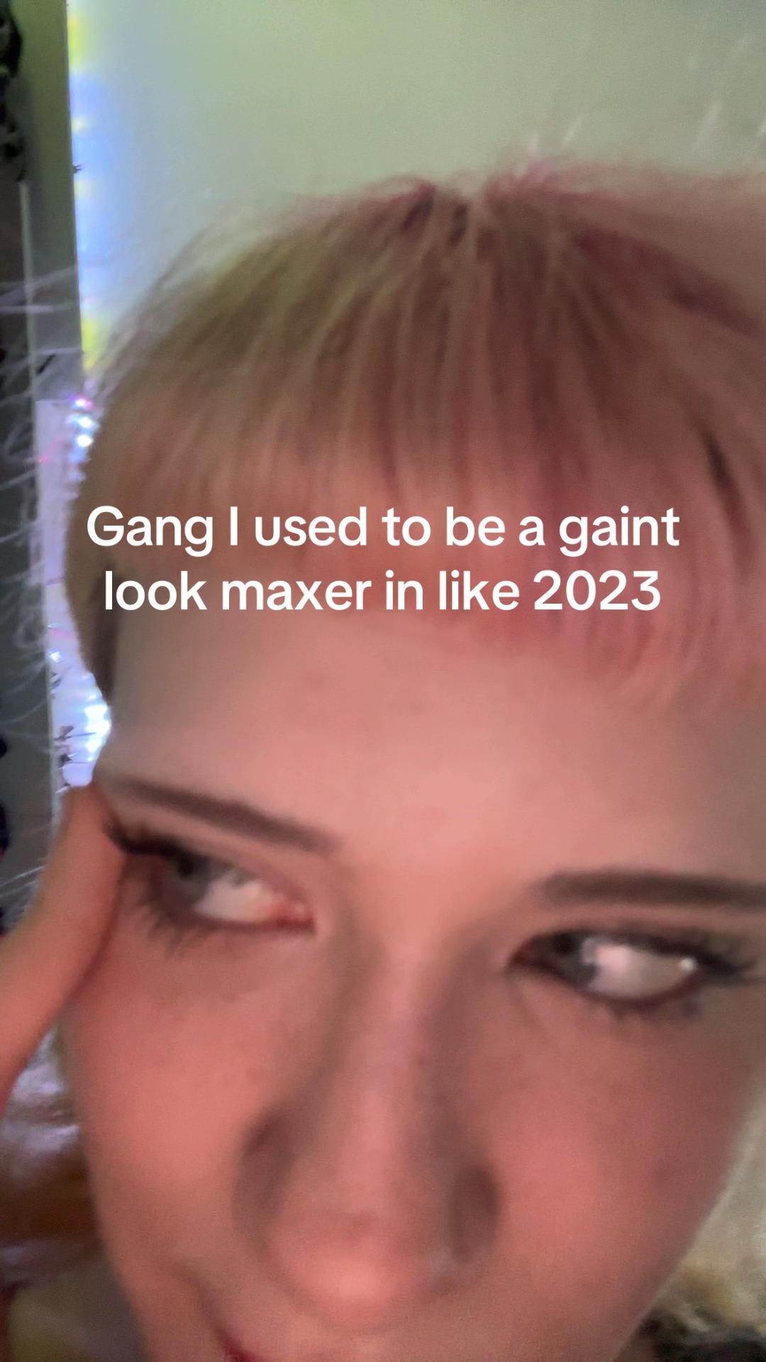 @𝒮𝓉𝑜𝓇𝓂
