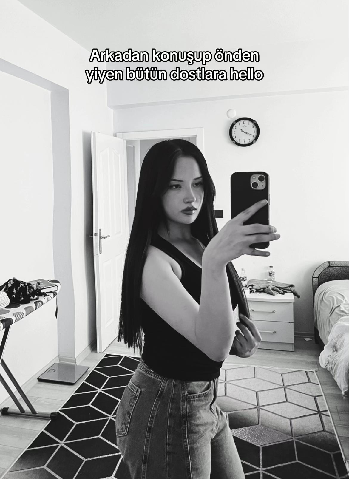 @llhe8na_